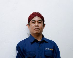 Ketua Prodi Pengelolaan Arsip dan Rekaman Informasi (Waluyo, S.S., M.Hum.)