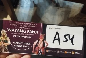 Gambar 1. Tiket Wayang Topeng Panji Sonobudoyo (Dokumentasi Lestari, 2025) 
