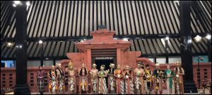 Gambar 2. Penari Wayang Topeng "Joko Bluwo" di Museum Sonobudoyo(dokumentasi Pradana, 2024) 