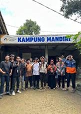 Gambar 1. Kolaborasi KM dengan Kampung Mandiri