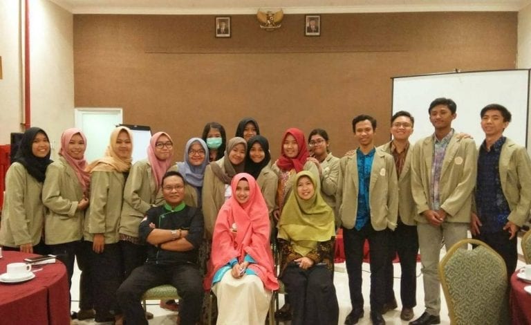 Belajar Manajemen Akomodasi Syariah, Prodi Kepariwisataan DBSMB Kunjungi Aziza Syariah Hotel Solo