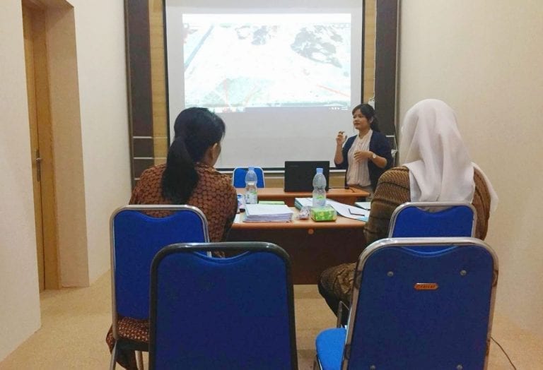Dosen DBSMB Mempresentasikan Proposal Penelitian Skema Dana Masyarakat SV 2018