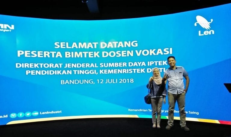 Dosen DBSMB dan DTM Sekolah Vokasi Ikuti Bimtek Vokasi Kemenristekdikti di Bandung