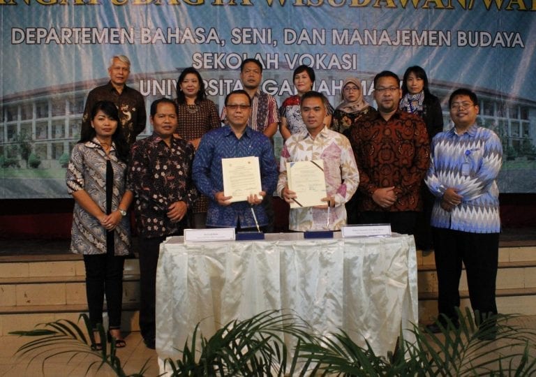 Sekolah Vokasi Tandatangani MoU dengan IHGMA DPD Yogyakarta dalam Mangayubagyo DBSMB