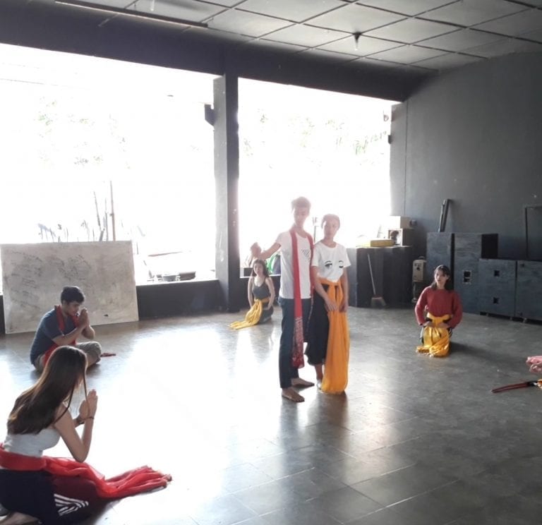 Mengenal Budaya Indonesia melalui Workshop Sendratari Ramayana