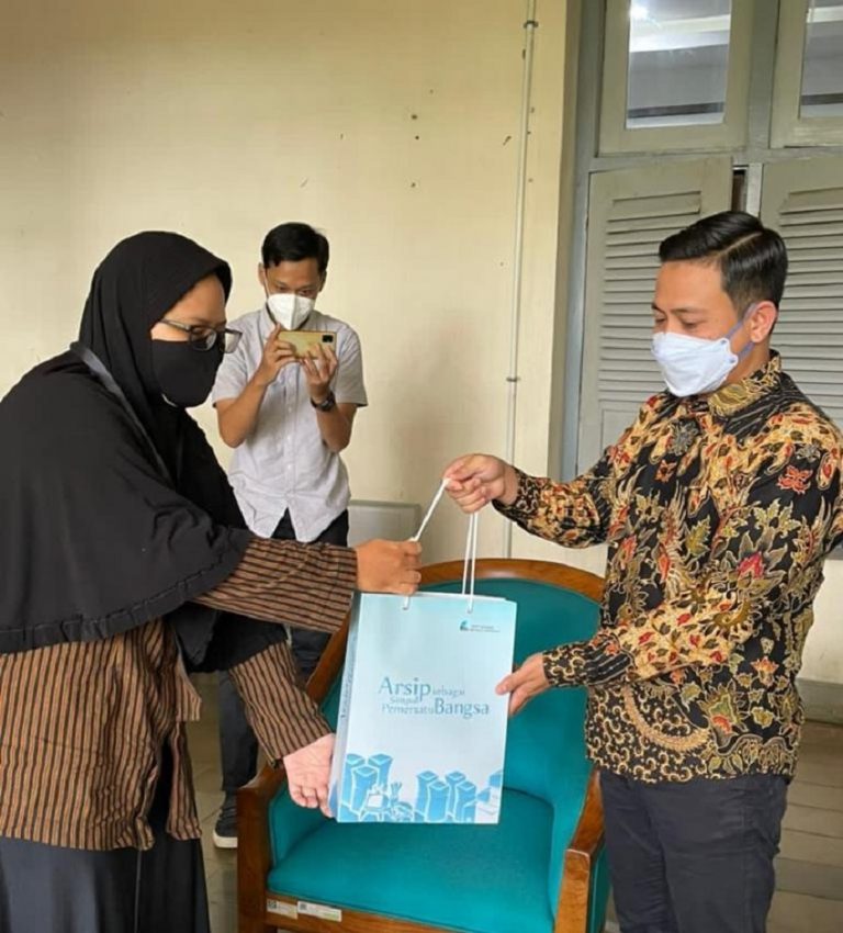 Kunjungan ANRI di Jurnal Diplomatika UGM