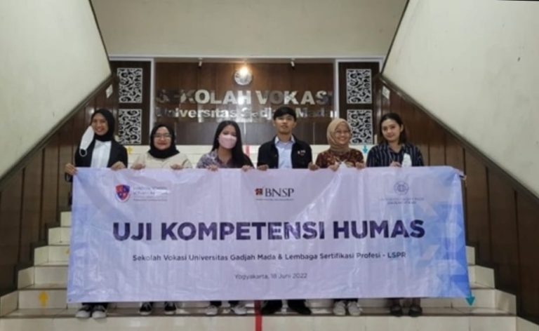 Program Studi Sarjana Terapan Bahasa Inggris DBSMB SV UGM bekerja sama dengan LSP LSPR selenggarakan Uji Kompetensi Humas untuk Mahasiswa