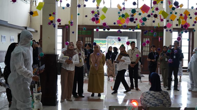 Mahasiswa PARI UGM Mengelar Pameran Arsip “Archiving the Pandemic COVID-19: Sejarah, Perjuangan, dan Harapan”