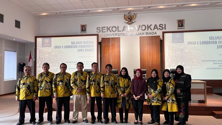 DEPARTEMEN BAHASA, SENI DAN MANAJEMEN BUDAYA SEKOLAH VOKASI UGM TERIMA KUNJUNGAN SMAN 1 LOHBENER INDRAMAYU,  JAWA BARAT