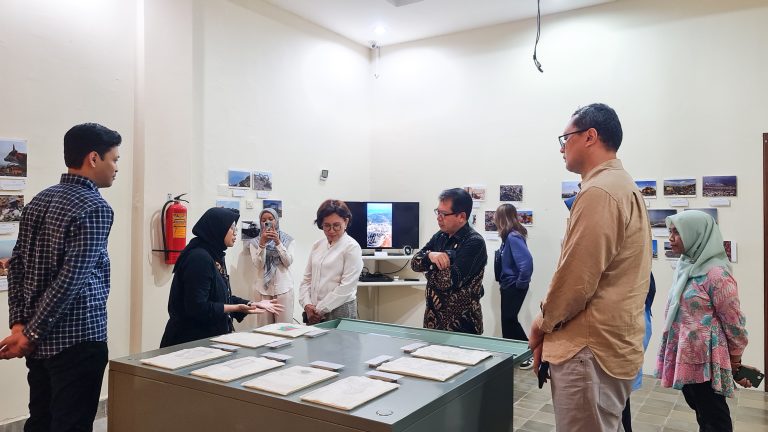 Pameran Arsip “KERTAS” 2024 sajikan  “Sisa-sisa Kita: Sampah dalam Catatan yang Terserak di Yogyakarta”