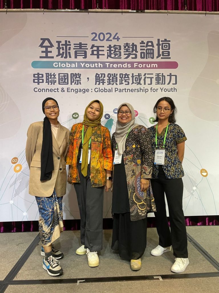 A Lecturer and Three Students from UGM Represented Indonesia at the 2024 Global Youth Trends Forum  News Release