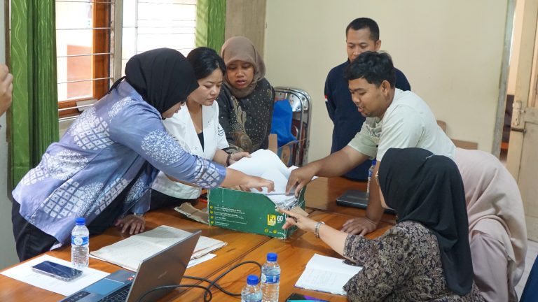 PENGABDIAN BERKELANJUTAN, PELATIHAN INVENTARISASI ARSIP DI KALURAHAN DEMANGREJO, SENTOLO, KULON PROGO