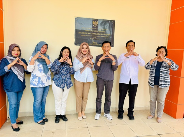 Gambar 1. Audiensi dan penjajakan kerjasama dengan Dinas Perpustakaan dan Kearsipan Kota Magelang